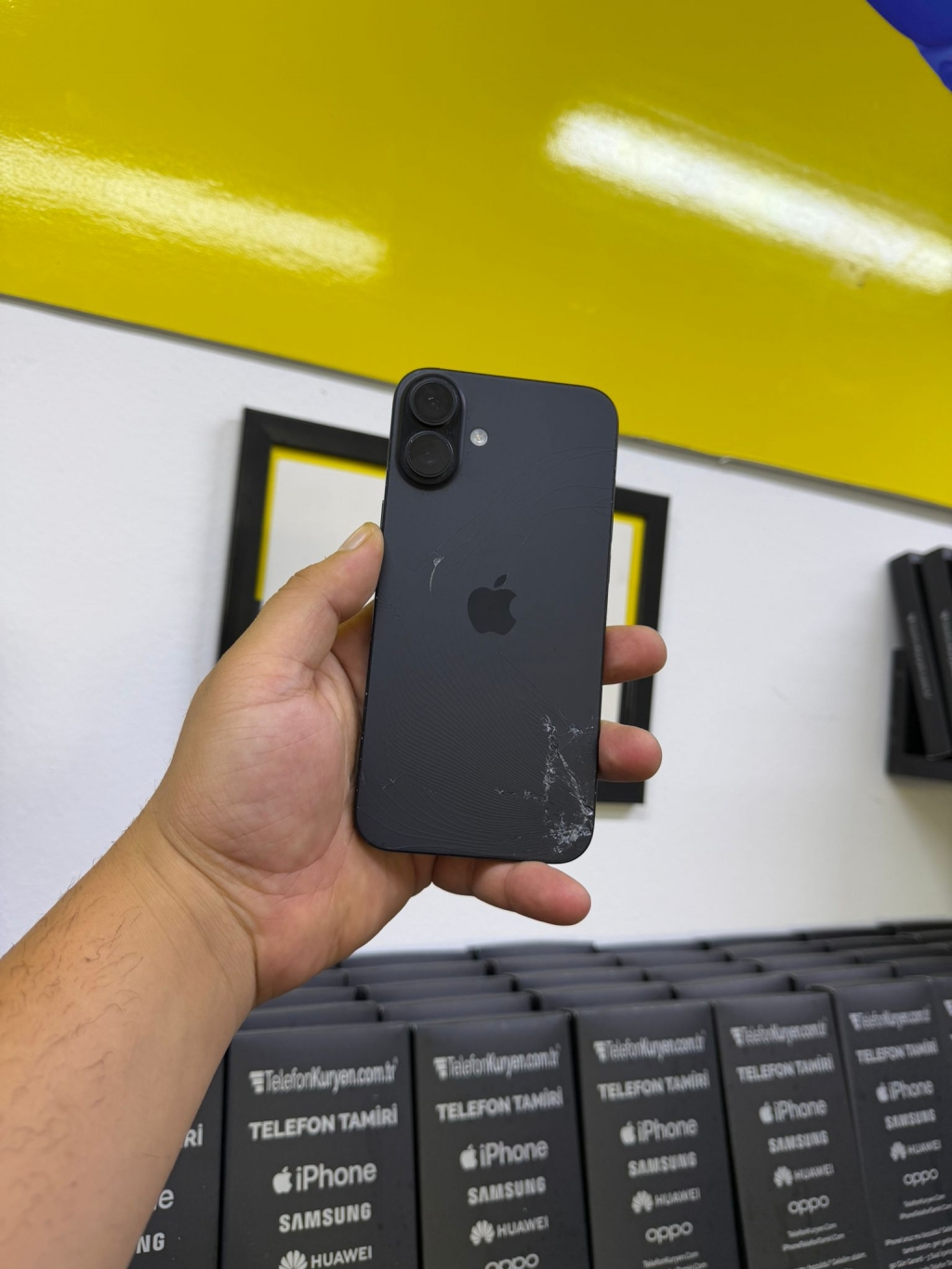 17 Back Glass Replacement Antalya