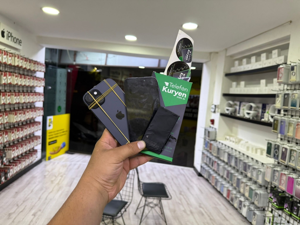 Antalya iPhone 12 Pro Max Ekran Değişimi