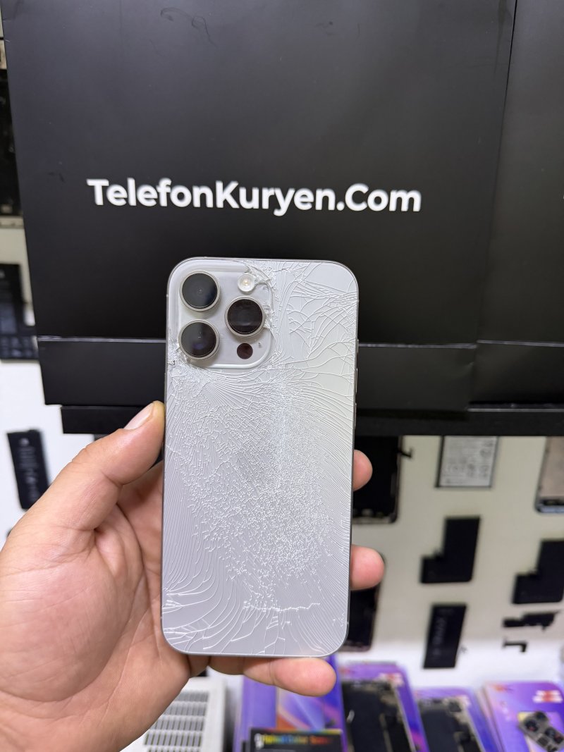 iPhone 16 Pro Max Ekran Değişimi Antalya