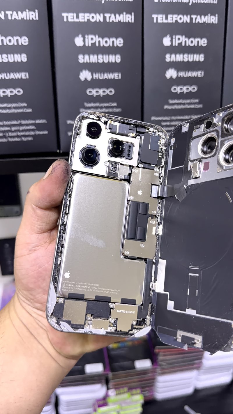 iPhone 16 Pro Ekran Değişimi Antalya – TelefonKuryen.Com